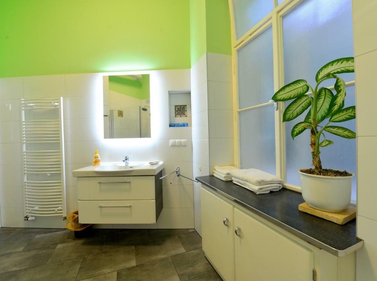 Stylish, Cosy & Central "Self-Check-In" Apartment Viyana Dış mekan fotoğraf